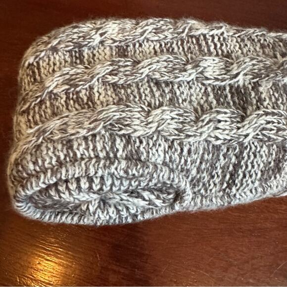 Pook Koozie warm glove that holds hot or cold beverage Winter Knit Grey Red NWT - Picture 11 of 13